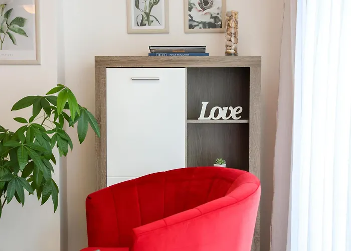 Apartment Piano *