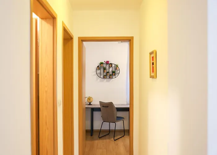 Piano Apartment